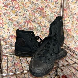 All black high top converse chuck 70